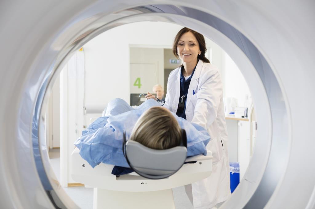 Die Deutsche Beteiligungs AG investiert mit dem DBAG Fund VII im Rahmen eines Management-Buyouts in zwei Radiologie-Praxen.