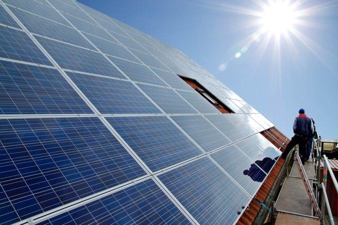 BayWa r.e. Energy Ventures steigt bei Photovoltaik-Start-up ein