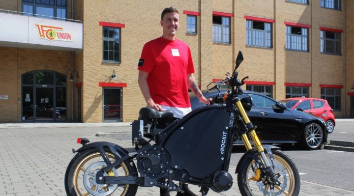 Fußballstar investiert in eMobility Fußballstar investiert in eMobility Max Kruse beteiligt sich an eRockit Systems