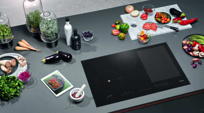 Miele übernimmt Mehrheit an Rezepte-App KptnCook Synergien nutzen: Zukünftig sollen Kunden die Rezepte von KptnCook mit dem CookAssist zubereiten können, der bei neuen Miele-Induktionskochfeldern der Baureihe KM 7000 zum Einsatz kommt.