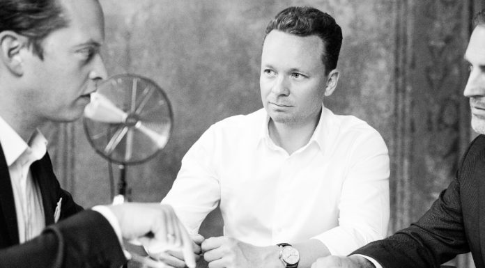 „Es ist Zeit für eine neue Generation an unternehmerischen Investoren“ Mit Sascha van Holt, Founding Partner Crosslantic Capital (Mi.)