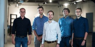 Das Gründerteam von “Pixel Photonics”: v. l. n. r. Christoph Seidenstücker, Fabian Beutel, Nicolai Walter, Martin Wolff und Dr. Wladick Hartmann. © ESC/REACH Münster / Thomas Mohn.