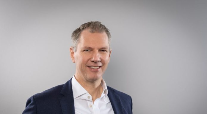 Das Potenzial der Megatrends für die Wachstumsstrategie nutzen Dr. Stephan Zoll, Signa Sports United N.V.
