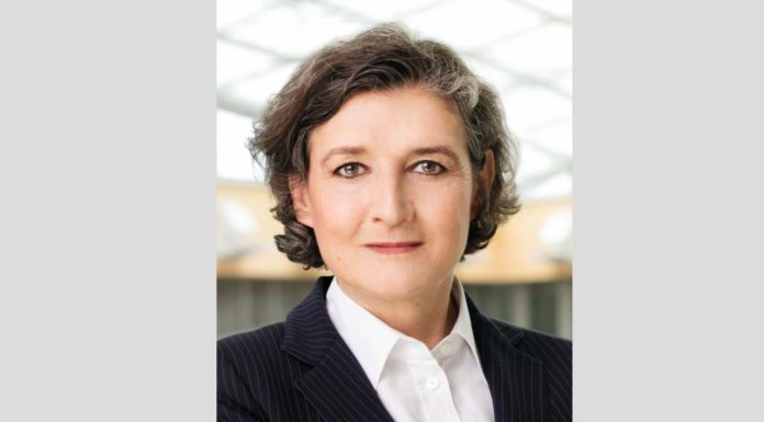 Viel mehr als Impfstoff und Corona-Test Dr. Viola Bronsema, BIO Deutschland e. V.