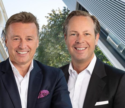 Johannes Burbach und Justus Schmidtke (v.l.n.r.) übernehmen Unternehmensnachfolge-Leitung bei BayBG