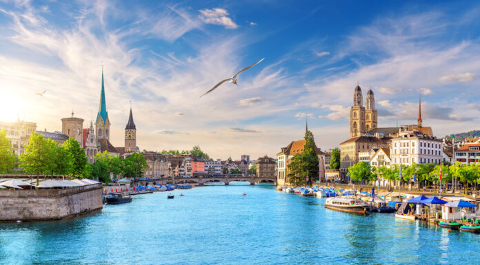 Schweizer Start-ups erhalten 2024 insgesamt 2,4 Mrd. CHF Schweizer Venture Capital-Investments 2024: In Zürich waren die Investitionen zwar rückläufig, es bleibt aber auf Platz 1 unter den Kantonen. (c) AlexAnton -stock.adobe.com