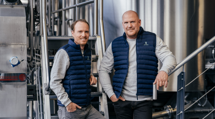 Die Kynda-Gründer Daniel MacGowan und Franziskus Schnabel