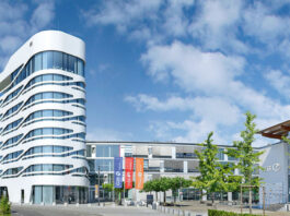 Amplifold zieht ins Innovations- und Gründerzentrum Biotechnologie IZB in Martinsried (c) IZB