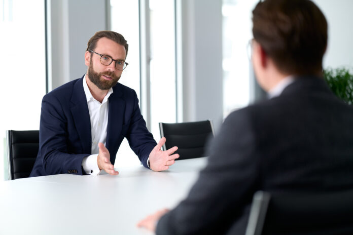 Aufgeschobene Nachfolge wird zum Verkaufszwang. Patrick Seidler, Managing Partner bei S&B Strategy. Aufgeschobene Nachfolge wird zum Verkaufszwang. Patrick Seidler, Managing Partner bei S&B Strategy.