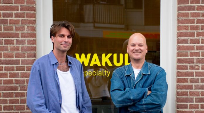 Wakuli erhält 5 Mio. EUR in Series A Yorick Bruins, Lukas Grosfeld (v.l.n.r.), Gründer Wakuli (c) Wakuli