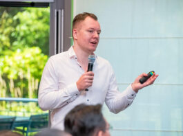 Trading.de-Gründer Andre Witzel setzt in seiner Ausbildung u.a. auf praxisnahe Methoden.