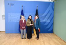 Merete Clausen (EIF), Gitta Connemann (BMWE) und Nicola Beer (EIB) stellen die neue Programmlinie EIF German Equity vor (c) BMWE/EIF