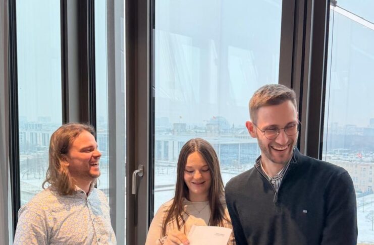 Das Start-up clarait wurde 2023 von Johannes Bellmann (CEO), Miriam Amin (CTO) und Thilo Haase (CPO) gegründet. (c) TGFS/clarait