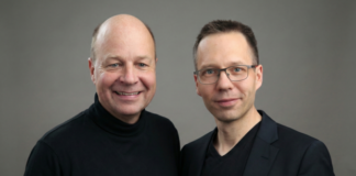 ewigbyte: Datenspeicher für die Ewigkeit? Die ewigbyte-Gründer Dr. Steffen Klewitz und Phil Wittwer (nicht im Bild: Mitgründerin Dr. Ina von Haeften)