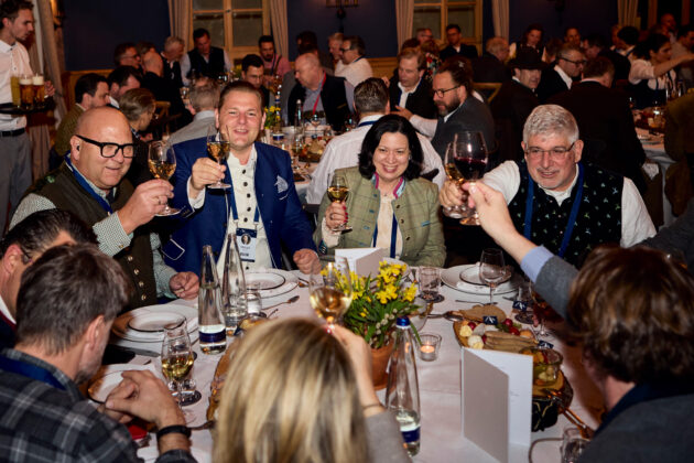 Bayerische Nacht in Tracht