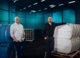 Die Alchemie der Altkleider Steffen Gerlach und Tobias Börnhorst, eeden