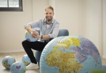 Oliver Berlin, Little World