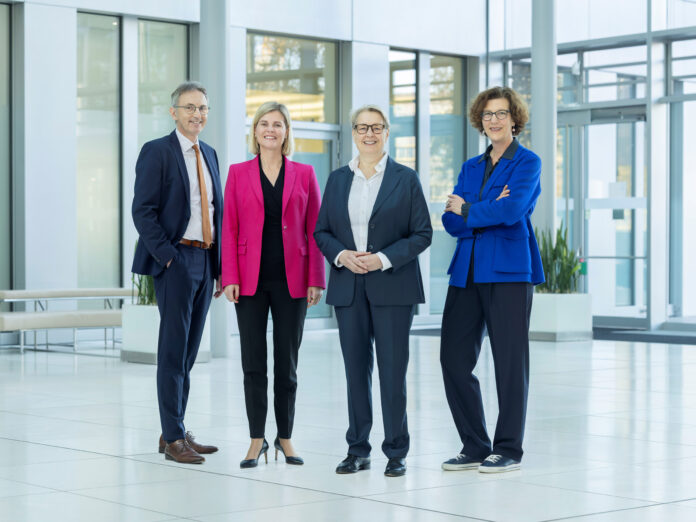 Der Vorstand der NRW.BANK (v.l.n.r.): Dr. Peter Stemper, Johanna Antonie Tjaden-Schulte, Gabriela Pantring und Claudia Hillenherms (c) NRW.Bank
