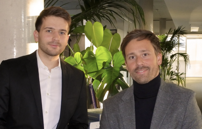 Onyx Biotech-Gründer Florian und Gregor Essert (v.l.n.r.) (c) Onyx Biotech