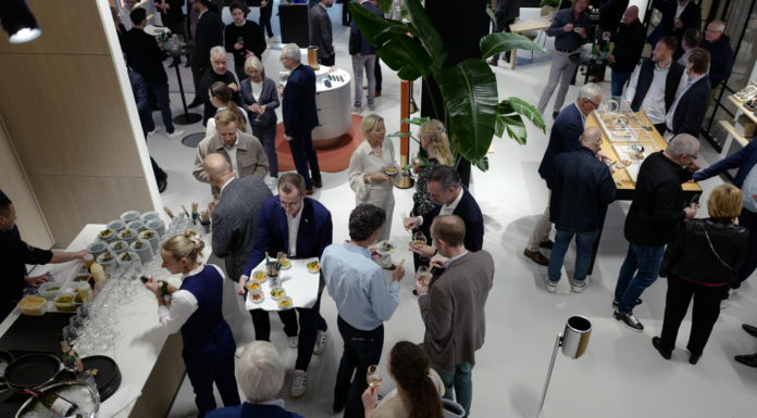 30 Jahre /// HCM: Jubiläumsfeier in Hamburg HCM & Bang & Olufsen feiern gemeinsam ihre Jubiläen