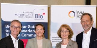 Bayerns Gesundheits- und Präventionsministerin Judith Gerlach (StMGP, 2. v.l.) eröffnete die Veranstaltung zu „Biomedical Preparedness and Health Resilience“ im Rahmen des Projekts PAM, das vom Bayerischen Wirtschaftsministerium gefördert und von BioM koordiniert wird. Im Bild (v.l.n.r.): Dr. Manfred Wolter (StMWi), Judith Gerlach (StMGP), Regina Bach (BioM), Prof. Ralf Huss (BioM). © BioM / Michael Woelke