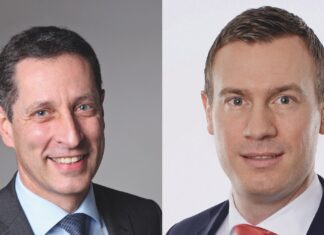 Michael Altorfer, Swiss Biotech Association (l.) and Frederik Schmachtenberg, EY (c) Swiss Biotech Association