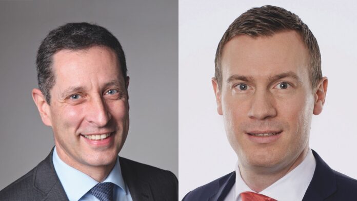 Michael Altorfer, Swiss Biotech Association (l.) and Frederik Schmachtenberg, EY (c) Swiss Biotech Association
