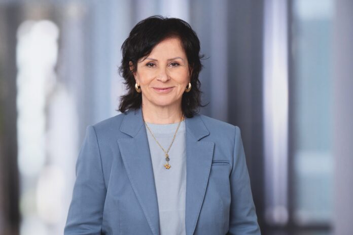 Claudia Jehle, EDA