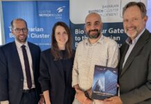 Bayerns Biotech-Branche erreicht Rekord bei Finanzierungen Vorstellung des Jahresreport „Biotech in Bavaria - Where champions grow“ in Martinsried: Dr. Julian Dieler (StMWi), Verena Vitz (EY), Dr. Jonas Helma-Smets (Tubulis) und Prof. Ralf Huss (BioM) (v.l.n.r.). © BioM