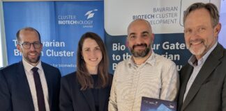 Vorstellung des Jahresreport „Biotech in Bavaria - Where champions grow“ in Martinsried: Dr. Julian Dieler (StMWi), Verena Vitz (EY), Dr. Jonas Helma-Smets (Tubulis) und Prof. Ralf Huss (BioM) (v.l.n.r.). © BioM