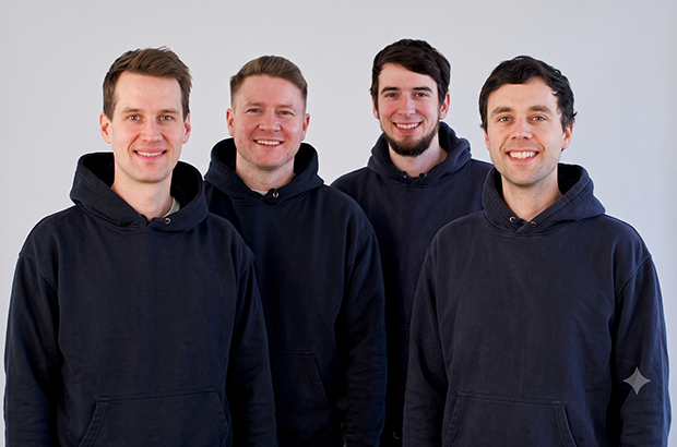 Die Logistikbude-/Loopario-Gründer Dr. Philipp Hüning, Michael Koscharnyj, Patrik Elfert und Jan Möller Die Logistikbude-/Loopario-Gründer Dr. Philipp Hüning, Michael Koscharnyj, Patrik Elfert und Jan Möller