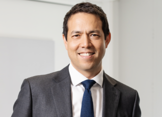 ITM Chief Executive Officer, Dr Andrew Cavey (c) ITM