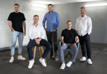 hello again: mittleres achtstelliges Investment für OÖ-Scaleup Das Founder-Team von hello again rund um Franz Tretter (2.v.l.) | (c) hello again