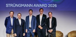 Dr. Jonathan Talbot gewinnt den Strüngmann Award 2026 – v.l.n.r. Dr. Thomas Strüngmann, Dr. Stefano Portolano (Finalist, Azafaros), Dr. Jonathan Talbot (Gewinner des Strüngmann Awards 2026, Mosanna Therapeutics / Melodia Therapeutics), Prof. Dr. med. Wieland Sommer (Finalist, Jacobian), Dr. Andreas Strüngmann - v.l.n.r. (c) Christian Back
