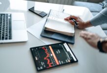 Elevatry sammelt 3 Mio. Euro für KI-Plattform im Einkauf ein Elevatry sammelt 3 Mio. Euro für KI-Plattform im Einkauf ein